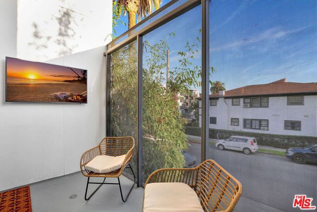 803 Wilcox Avenue 4, Los Angeles, CA 90038