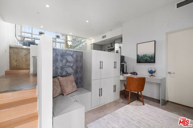 803 Wilcox Avenue 4, Los Angeles, CA 90038