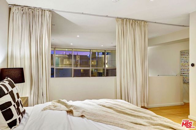 803 Wilcox Avenue 4, Los Angeles, CA 90038