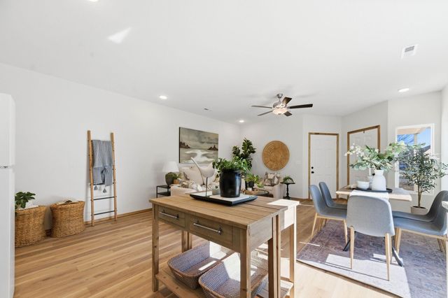 1723 N Main St, Rose Hill, KS 67133