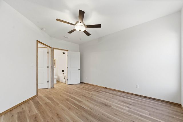 1723 N Main St, Rose Hill, KS 67133