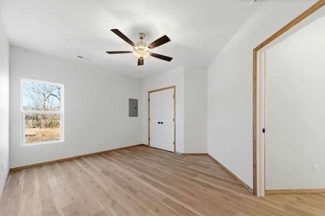 1723 N Main St, Rose Hill, KS 67133