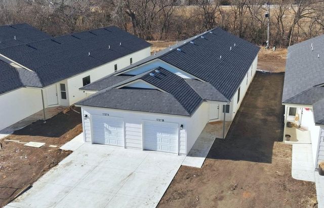 1723 N Main St, Rose Hill, KS 67133