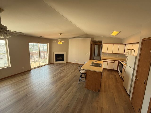 5575 Kacena Avenue, Marion, IA 52302