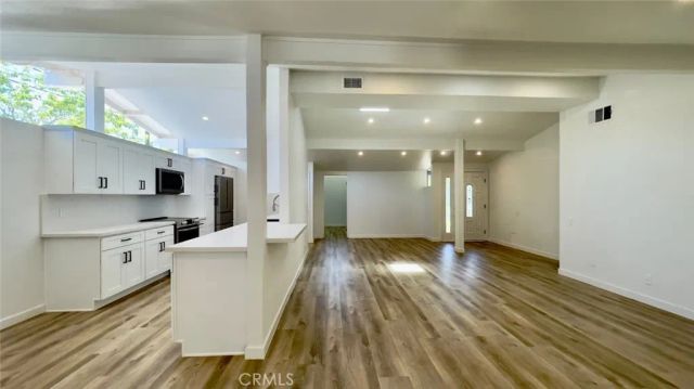 8742 Quakertown Avenue, Northridge, CA 91324