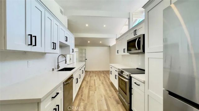 8742 Quakertown Avenue, Northridge, CA 91324