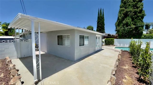 8742 Quakertown Avenue, Northridge, CA 91324