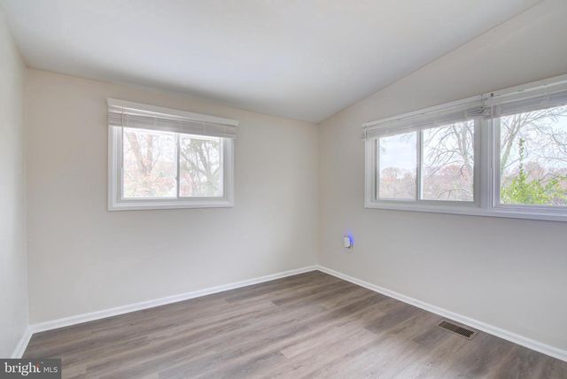 4103 IVANHOE LN, Alexandria, VA 22310