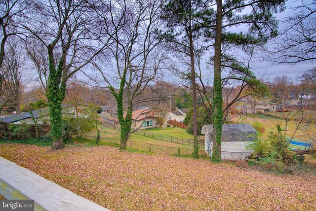 4103 IVANHOE LN, Alexandria, VA 22310