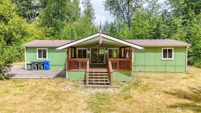 17807 43rd Avenue E, Tacoma, WA 98446