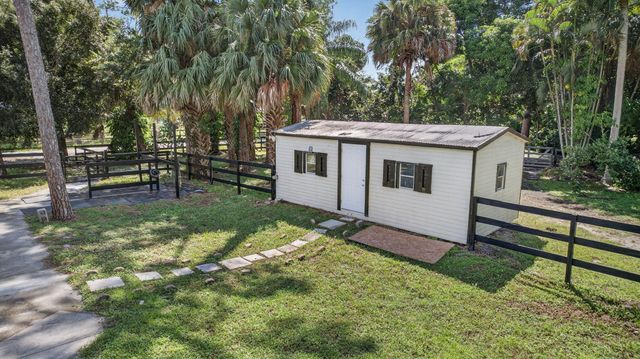 2340 B Road, Loxahatchee Groves, FL 33470