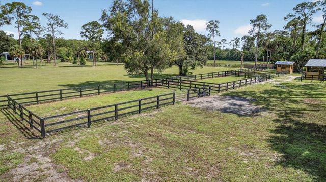 2340 B Road, Loxahatchee Groves, FL 33470