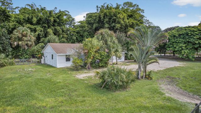2340 B Road, Loxahatchee Groves, FL 33470