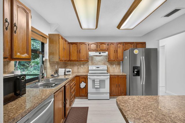 2340 B Road, Loxahatchee Groves, FL 33470