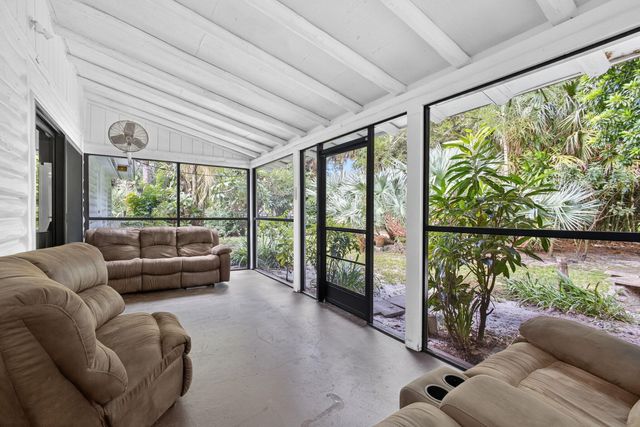 2340 B Road, Loxahatchee Groves, FL 33470