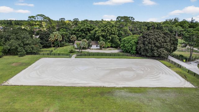 2340 B Road, Loxahatchee Groves, FL 33470