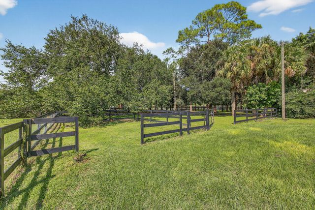 2340 B Road, Loxahatchee Groves, FL 33470