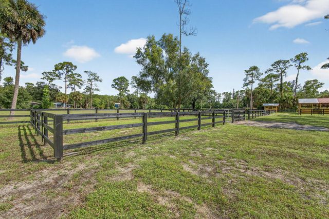 2340 B Road, Loxahatchee Groves, FL 33470