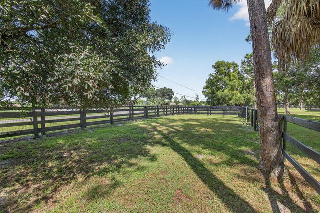 2340 B Road, Loxahatchee Groves, FL 33470