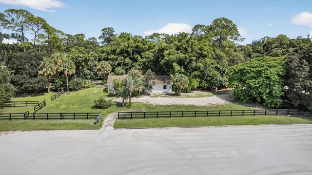 2340 B Road, Loxahatchee Groves, FL 33470