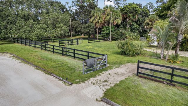 2340 B Road, Loxahatchee Groves, FL 33470