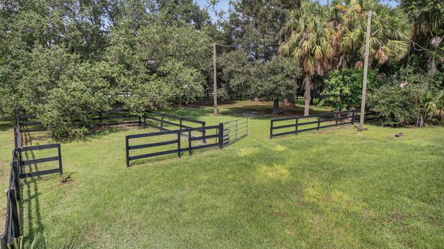 2340 B Road, Loxahatchee Groves, FL 33470