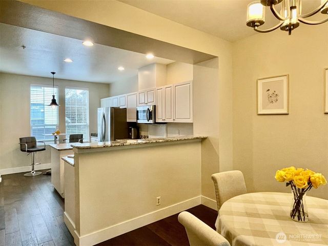 4459 249th Terr SE #8-5, Issaquah, WA 98029