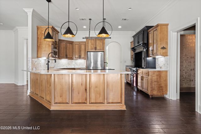 23337 Stablewood Circle, Pass Christian, MS 39571