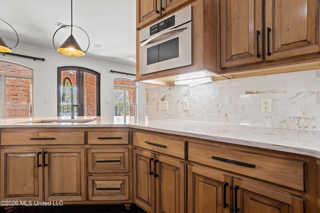 23337 Stablewood Circle, Pass Christian, MS 39571