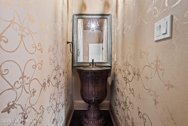 23337 Stablewood Circle, Pass Christian, MS 39571