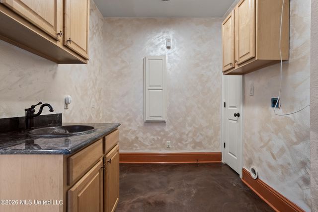 23337 Stablewood Circle, Pass Christian, MS 39571