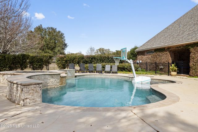 23337 Stablewood Circle, Pass Christian, MS 39571