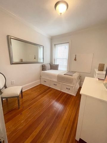 145 Charles Street 4, Boston, MA 02114