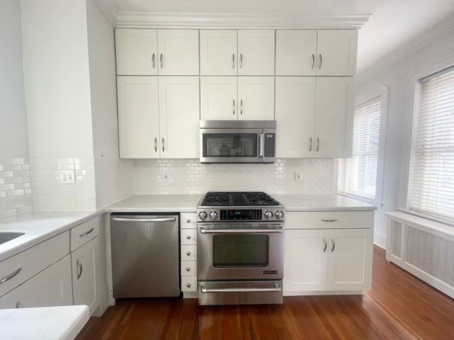 145 Charles Street 4, Boston, MA 02114