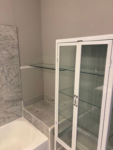 145 Charles Street 4, Boston, MA 02114