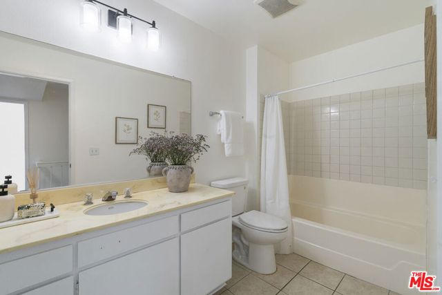 18515 Mayall Street K, Los Angeles, CA 91324