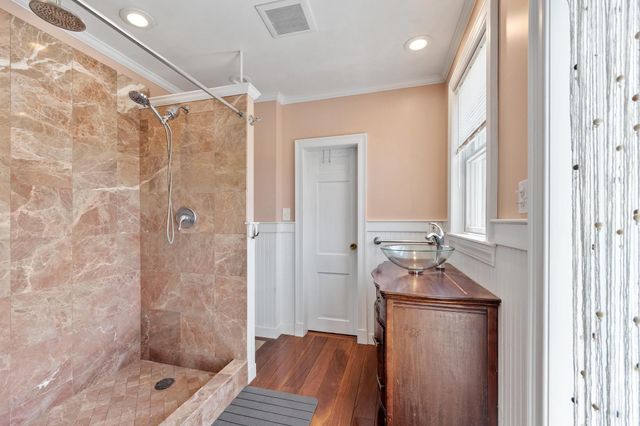 8 Island Pond Road, Pelham, NH 03076