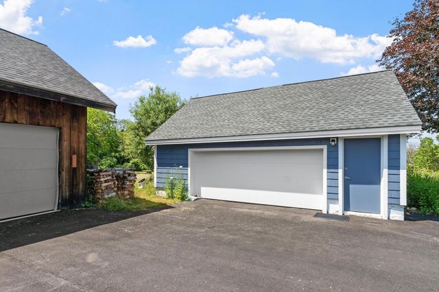 8 Island Pond Road, Pelham, NH 03076