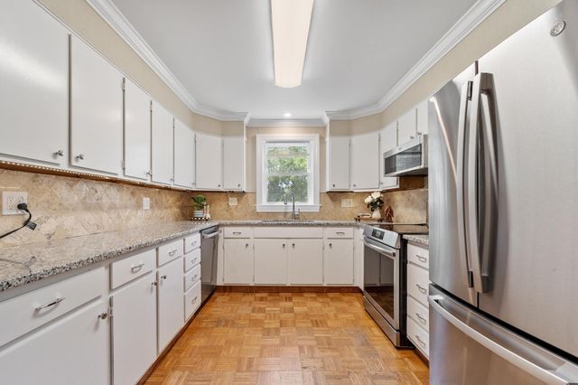 8 Island Pond Road, Pelham, NH 03076