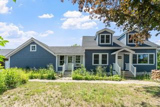 8 Island Pond Road, Pelham, NH 03076