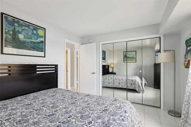 2201 Brickell Ave 77, Miami, FL 33129