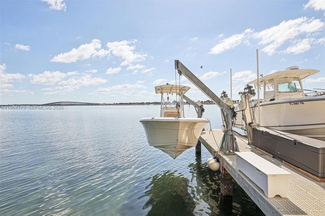 2201 Brickell Ave 77, Miami, FL 33129