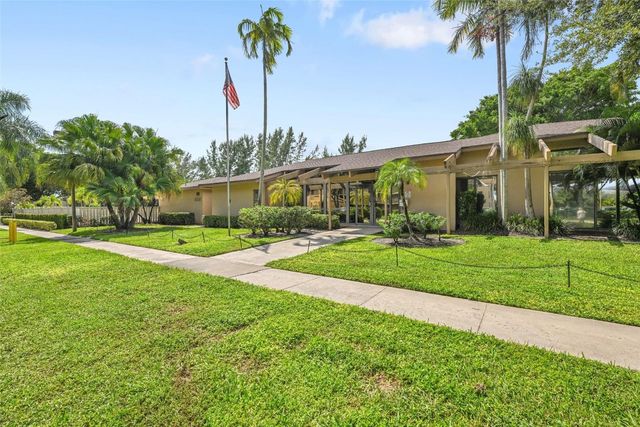 4570 NW 18th Avenue 604, Deerfield Beach, FL 33064