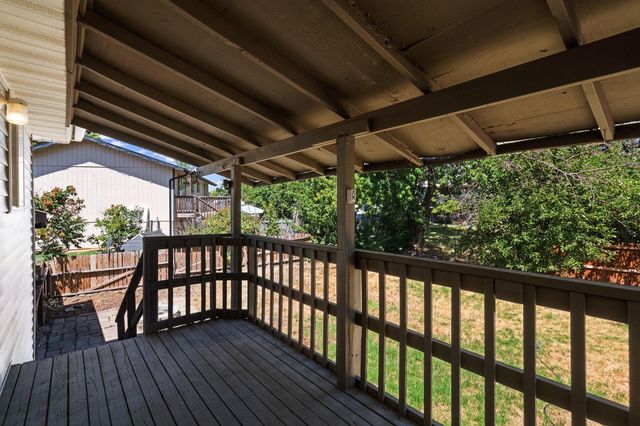 127 Pineview Ct, Cheney, WA 99004