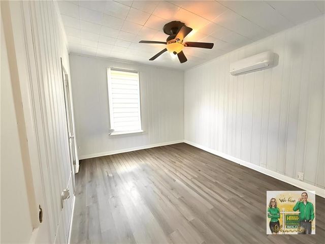 606 N Railroad St, Penn Twp, PA 15675