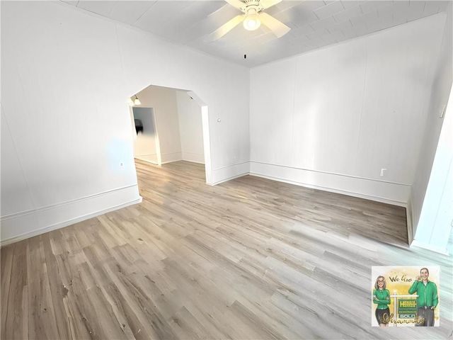 606 N Railroad St, Penn Twp, PA 15675