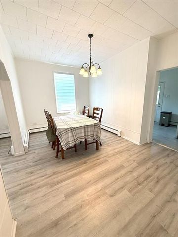 606 N Railroad St, Penn Twp, PA 15675