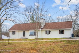 64 Pugh Rd, Crossville, TN 38555
