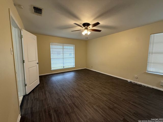 10104 Ironside, San Antonio, TX 78230