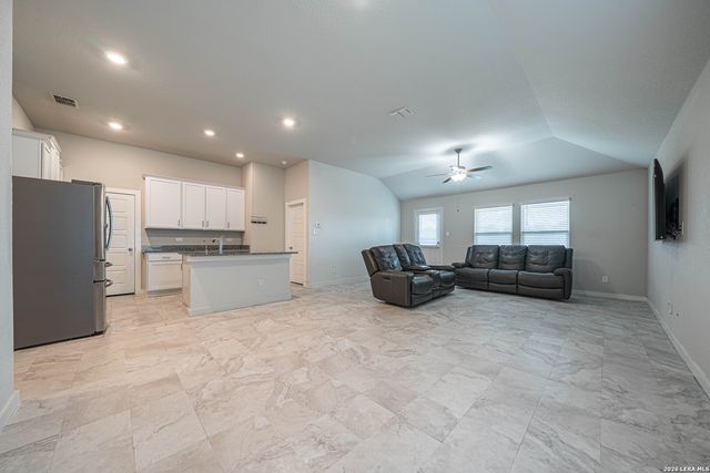 7719 Blue Gulf Dr, San Antonio, TX 78222